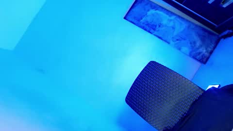 Snapshot of urasian_pampelatch chatting on 02/19/25, 04:44 MarieMars online show from 02/19/25, 04:44