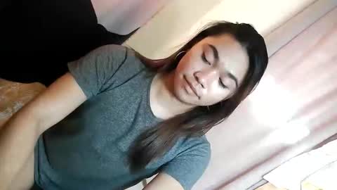 Snapshot of urasian_pinayxxx chatting on 03/21/26, 12:04 Alvie online show from 03/21/26, 12:04