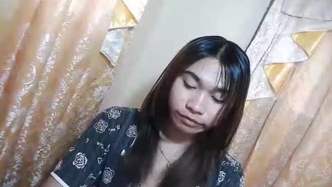 Snapshot of urasian_pinayxxx chatting on 03/23/26, 06:28 Alvie online show from 03/23/26, 06:28