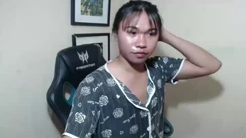 Snapshot of urasian_pinayxxx chatting on 04/08/26, 09:31 Alvie online show from 04/08/26, 09:31