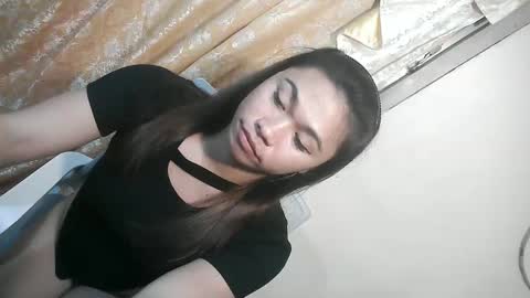 Snapshot of urasian_pinayxxx chatting on 04/09/26, 04:12 Alvie online show from 04/09/26, 04:12