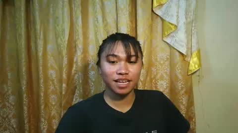 Snapshot of urasian_pinayxxx chatting on 04/11/26, 09:57 Alvie online show from 04/11/26, 09:57