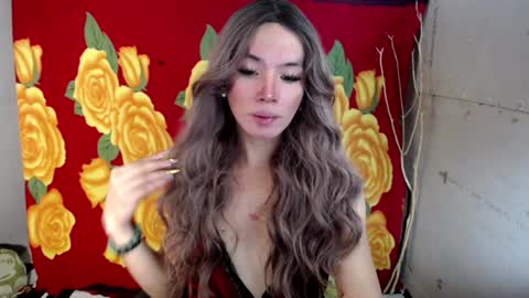 yana online show from 12/18/24, 09:58