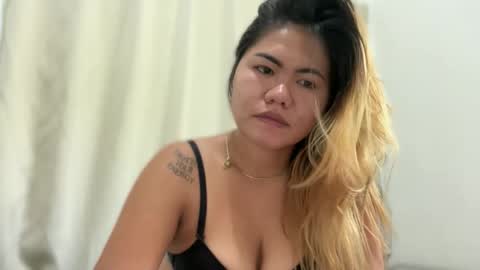 Snapshot of urasianblairexxx chatting on 03/22/26, 02:37 urasianblairexxx online show from 03/22/26, 02:37