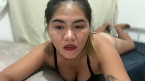 Snapshot of urasianblairexxx chatting on 04/01/26, 03:31 urasianblairexxx online show from 04/01/26, 03:31