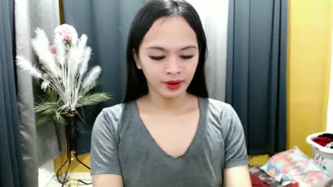 urasiancumgirl_ online show from 06/24/26, 04:17