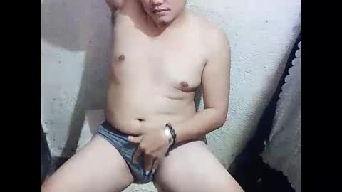 Snapshot of urasianguy90 chatting on 02/24/26, 05:05 carlo online show from 02/24/26, 05:05