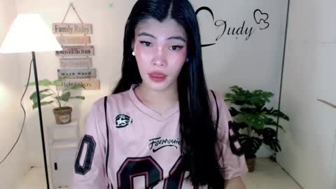 urasianpinayjudyxxx online show from 02/06/25, 08:18