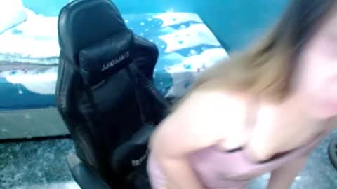 Yamyam hinlayagan online show from 12/21/25, 11:34