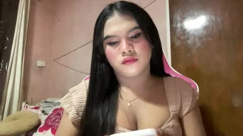 Sofia online show from 01/01/25, 12:00