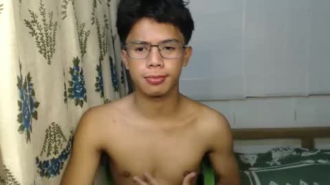 Snapshot of urbbyjosh chatting on 12/19/24, 12:34 joshua online show from 12/19/24, 12:34