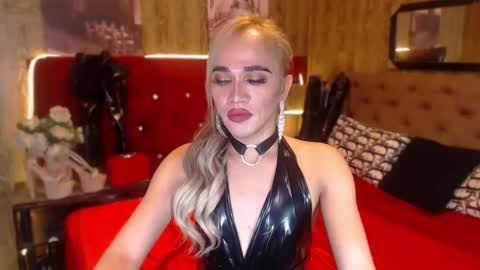 Snapshot of urcumgirlasiants chatting on 01/10/25, 04:20 KENDALL online show from 01/10/25, 04:20