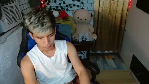 ASIANBBYBOY online show from 11/22/25, 07:02