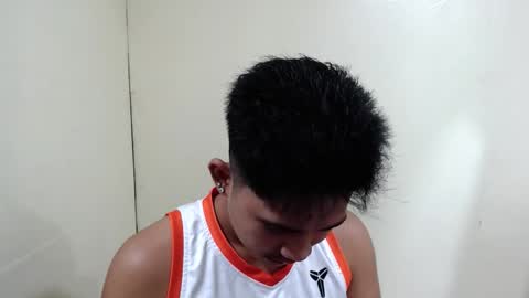 Snapshot of urcutie_asianboy chatting on 09/26/25, 07:56 KEN online show from 09/26/25, 07:56