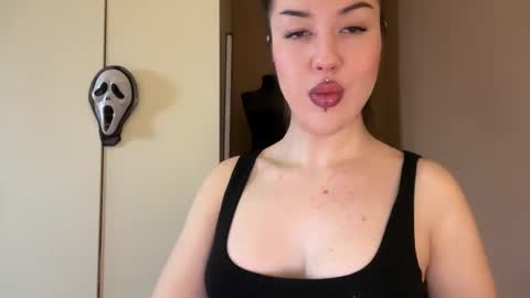 Margo online show from 10/24/25, 09:06