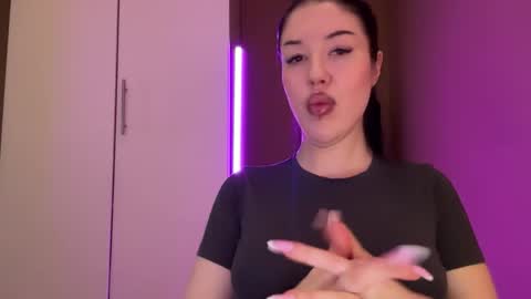 Margo online show from 11/18/25, 07:57