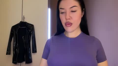 Snapshot of urdevilbaby chatting on 01/10/26, 05:42 Margo online show from 01/10/26, 05:42