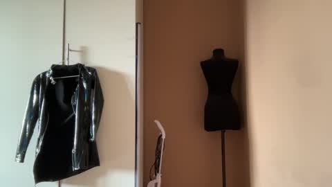 Snapshot of urdevilbaby chatting on 02/22/26, 06:46 Margo online show from 02/22/26, 06:46