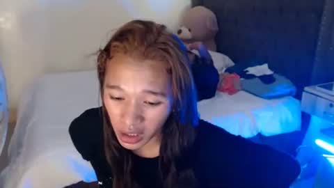 Snapshot of urdollacyl chatting on 06/08/26, 02:17 Sweetacyl online show from 06/08/26, 02:17