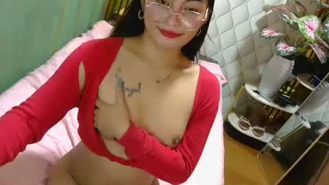urdream_bride online show from 02/18/26, 09:33