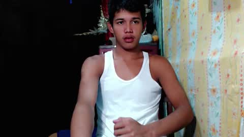 Snapshot of urdreamboy_clarin chatting on 04/15/26, 03:35 urdreamboy_clarin online show from 04/15/26, 03:35