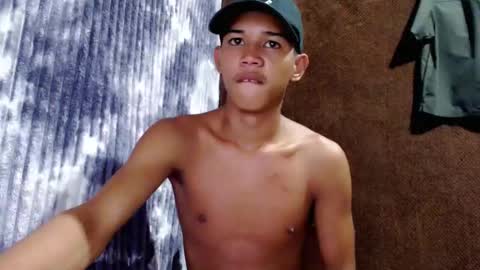Snapshot of urdreamboy_clarin chatting on 05/07/26, 12:05 urdreamboy_clarin online show from 05/07/26, 12:05