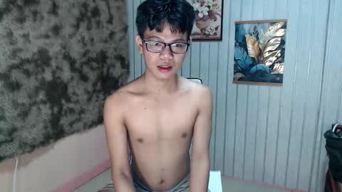urdreamboy_doms online show from 05/13/26, 03:15