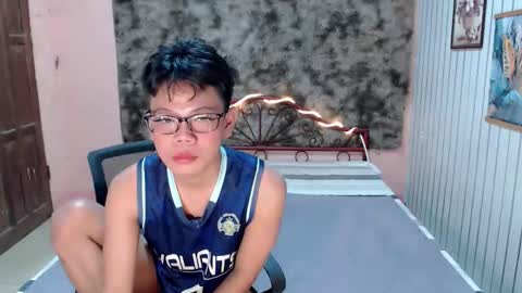urdreamboy_doms online show from 06/04/26, 06:03