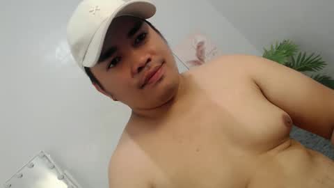 ure_fattytoy143 online show from 12/15/25, 05:55