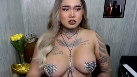 Snapshot of urfabtattooqueen chatting on 06/29/26, 10:15 Maxxie online show from 06/29/26, 10:15