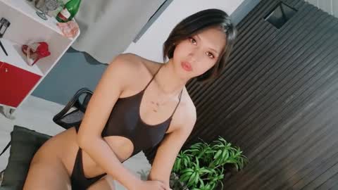 Snapshot of urfavouriteaddiction chatting on 02/21/26, 06:31 Rianne online show from 02/21/26, 06:31