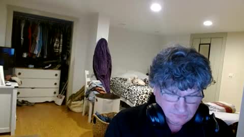 Gregor online show from 02/26/25, 11:26