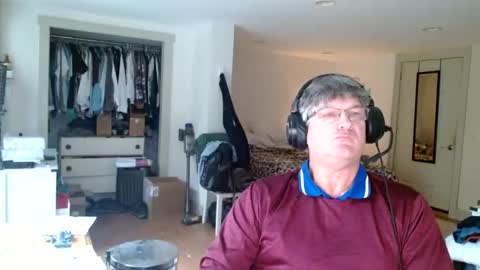 Gregor online show from 10/14/25, 11:33