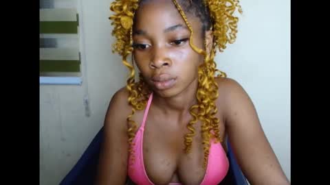 Snapshot of urflirtydoll chatting on 09/24/25, 06:11 urflirtydoll online show from 09/24/25, 06:11