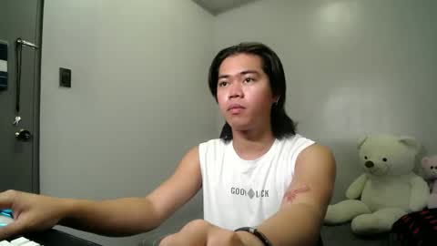 Snapshot of urfuckinghighness chatting on 03/24/26, 12:15 ask me online show from 03/24/26, 12:15