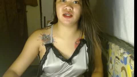 Snapshot of urfynestasian chatting on 12/19/24, 06:23 urfynestasian online show from 12/19/24, 06:23