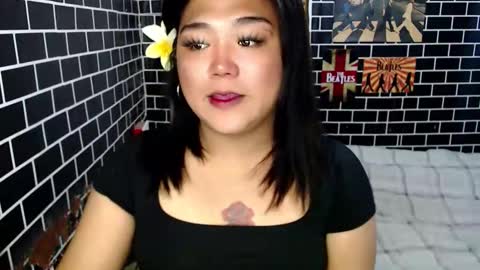 Snapshot of urgirl_dimple chatting on 09/13/25, 02:33 Dimple online show from 09/13/25, 02:33