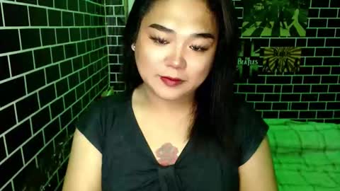 Snapshot of urgirl_dimple chatting on 09/20/25, 04:35 Dimple online show from 09/20/25, 04:35