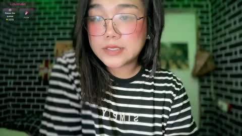 Snapshot of urgirl_dimple chatting on 04/08/26, 01:38 Dimple online show from 04/08/26, 01:38