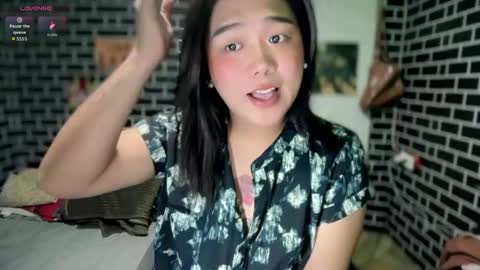 Snapshot of urgirl_dimple chatting on 04/10/26, 08:30 Dimple online show from 04/10/26, 08:30
