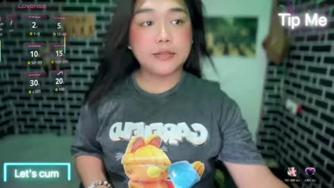 Snapshot of urgirl_dimple chatting on 05/08/26, 01:38 Dimple online show from 05/08/26, 01:38