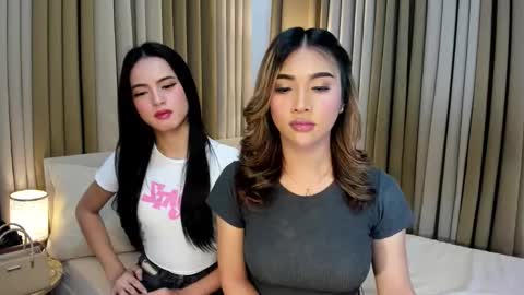 Snapshot of urgirlaira69 chatting on 02/26/26, 08:02 im zhairaallison dont for get follow me online show from 02/26/26, 08:02