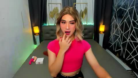 Snapshot of urgorgeous_matty chatting on 09/22/25, 05:20 BigCockSelfsuckerForYou online show from 09/22/25, 05:20