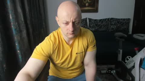 Snapshot of urgymcrush chatting on 02/19/25, 10:09 UrGymCrush online show from 02/19/25, 10:09