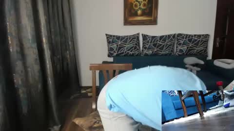 Snapshot of urgymcrush chatting on 02/25/25, 02:03 UrGymCrush online show from 02/25/25, 02:03