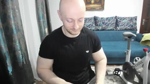 Snapshot of urgymcrush chatting on 03/01/25, 02:04 UrGymCrush online show from 03/01/25, 02:04