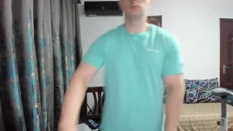 Snapshot of urgymcrush chatting on 10/08/25, 09:12 UrGymCrush online show from 10/08/25, 09:12