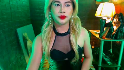 Snapshot of urhardcockqueenxxx chatting on 01/02/25, 10:22 queen norelle online show from 01/02/25, 10:22