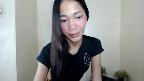 urhot_athena online show from 10/10/25, 02:49