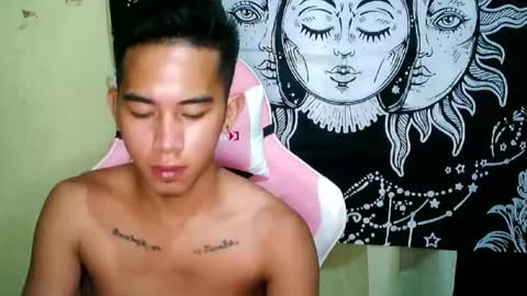 Snapshot of urhot_joshxx chatting on 02/11/25, 03:29 Josh online show from 02/11/25, 03:29